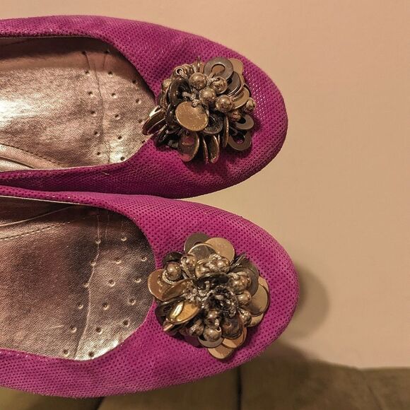 Calvin Klein Magenta Fuchsia Purple Maxee Genuine Suede Beaded Ballets Flats - Picture 2 of 12